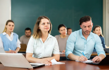 一次KET/PET考试，从“不敢开口”到“主动表达”：呼和浩特学生的剑桥考试报名全流程